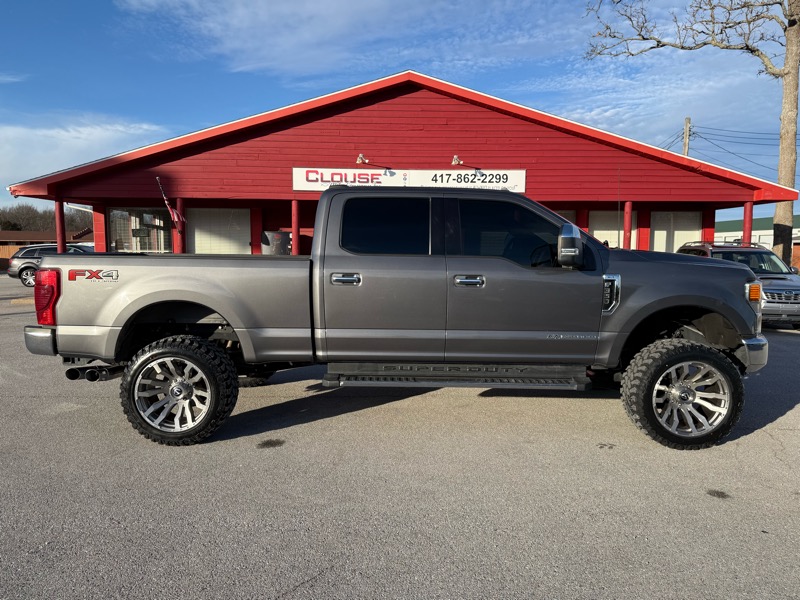 Ford Super Duty F-350 SRW XLT 4WD Crew Cab 6.75' Box 2022