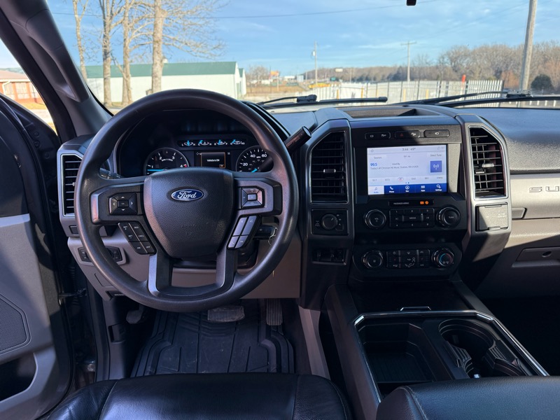 Ford Super Duty F-350 SRW XLT 4WD Crew Cab 6.75' Box 2022