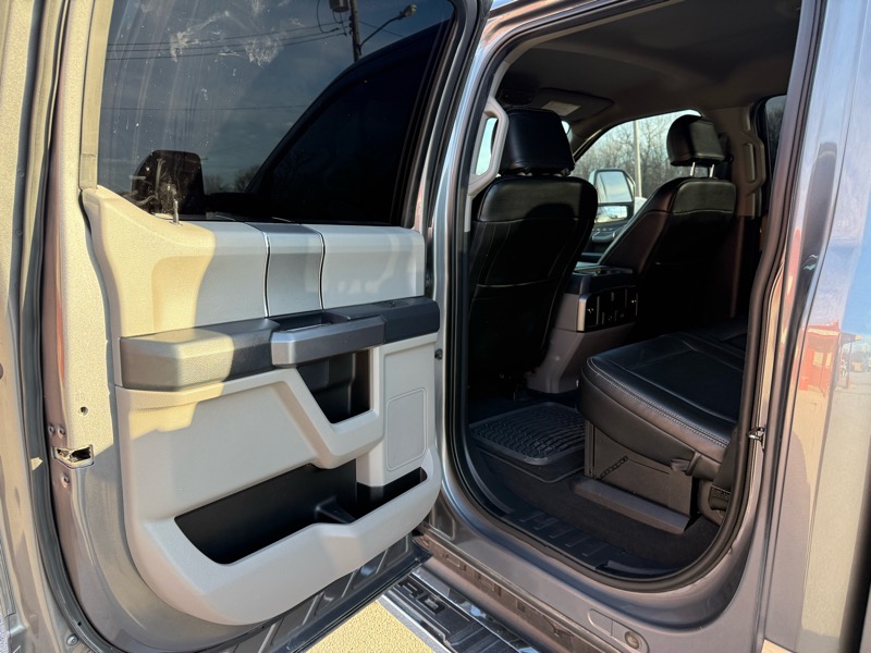 Ford Super Duty F-350 SRW XLT 4WD Crew Cab 6.75' Box 2022