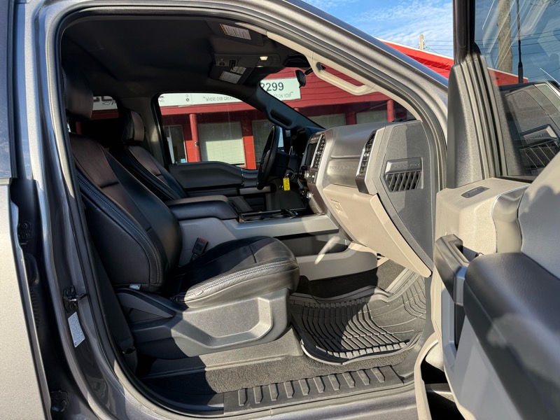 Ford Super Duty F-350 SRW XLT 4WD Crew Cab 6.75' Box 2022