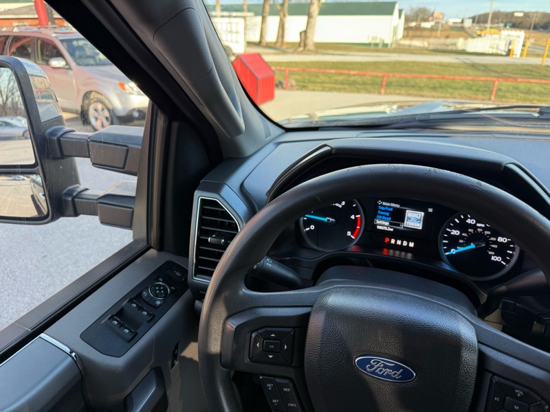 Ford Super Duty F-350 SRW XLT 4WD Crew Cab 6.75' Box 2022