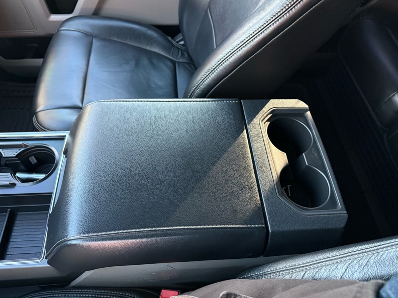 Ford Super Duty F-350 SRW XLT 4WD Crew Cab 6.75' Box 2022