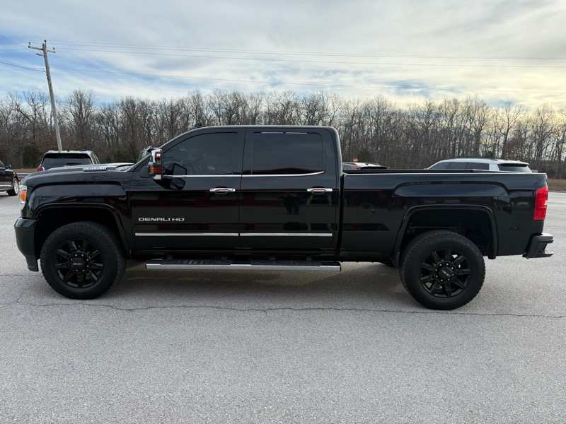 GMC Sierra 2500HD 4WD Crew Cab 153.7" Denali 2017