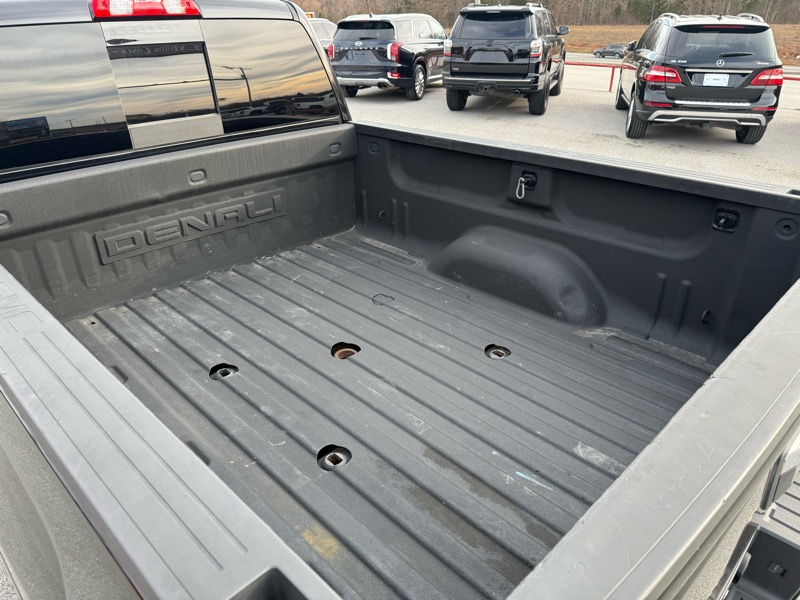 GMC Sierra 2500HD 4WD Crew Cab 153.7" Denali 2017