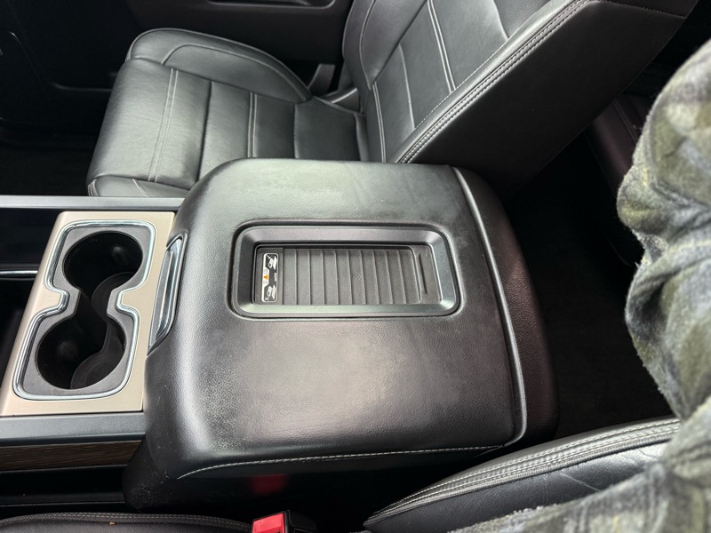 GMC Sierra 2500HD 4WD Crew Cab 153.7" Denali 2017