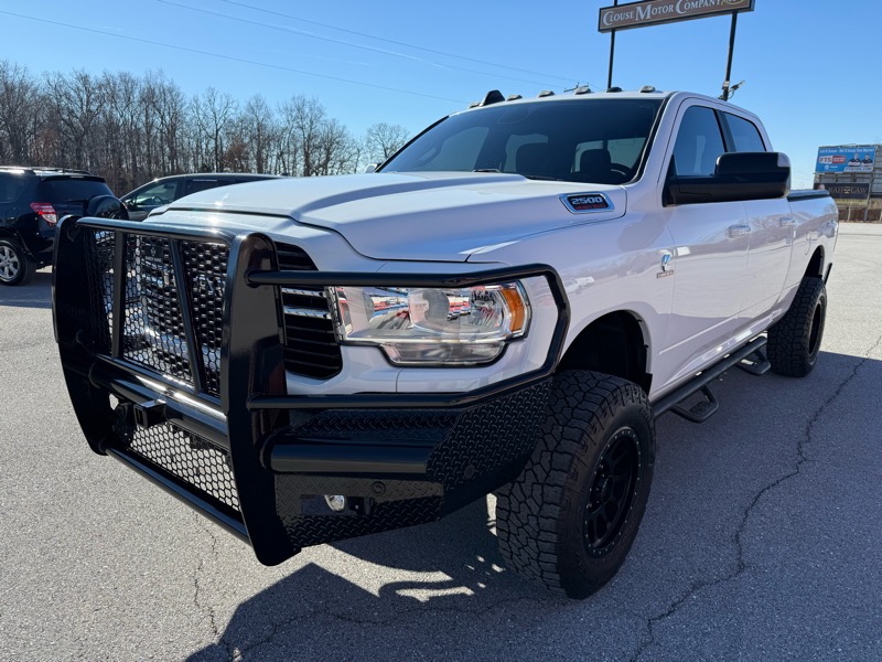 RAM 2500 Big Horn 4x4 Crew Cab 6'4" Box 2020