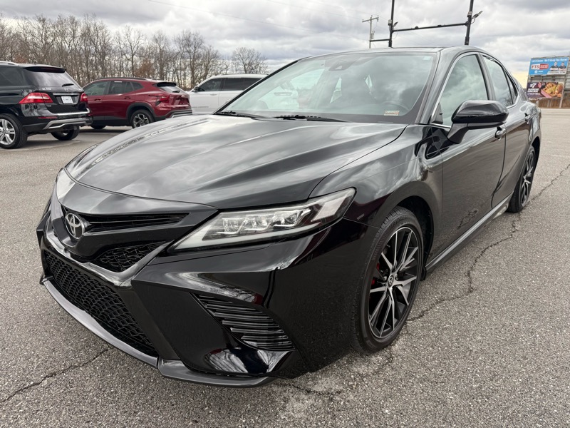 Toyota Camry SE Auto (Natl) 2018