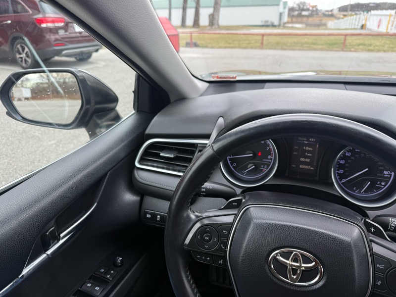 Toyota Camry SE Auto (Natl) 2018