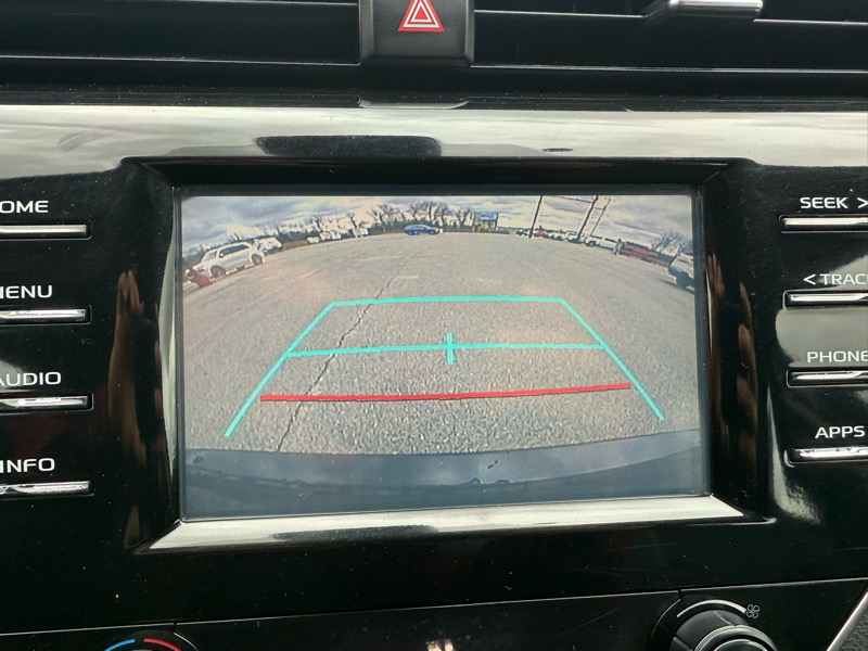 Toyota Camry SE Auto (Natl) 2018