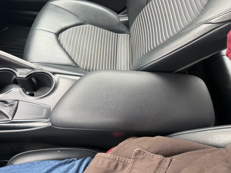 Toyota Camry SE Auto (Natl) 2018