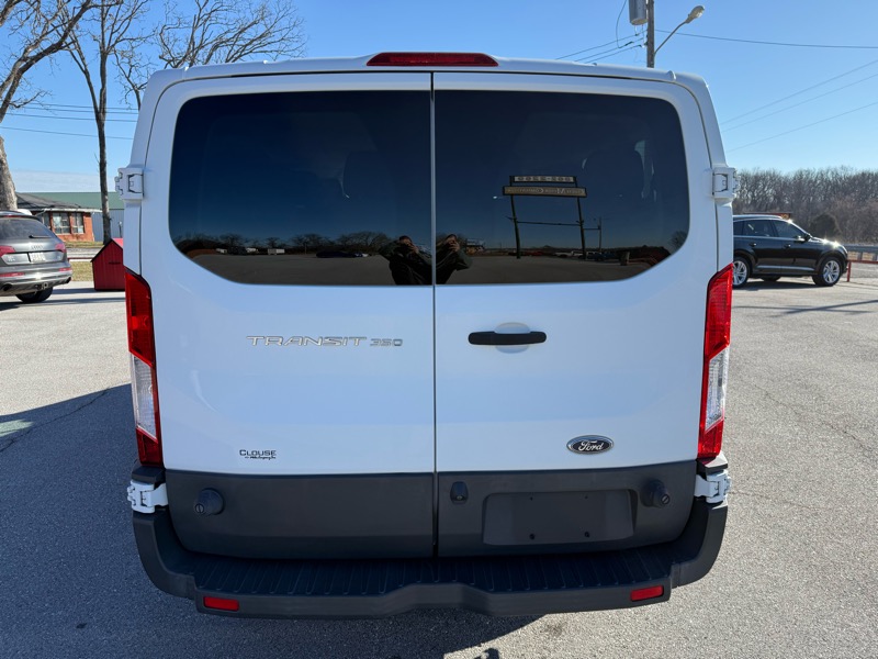 Ford Transit Wagon T-350 148" Low Roof XLT Swing-Out RH Dr 2016