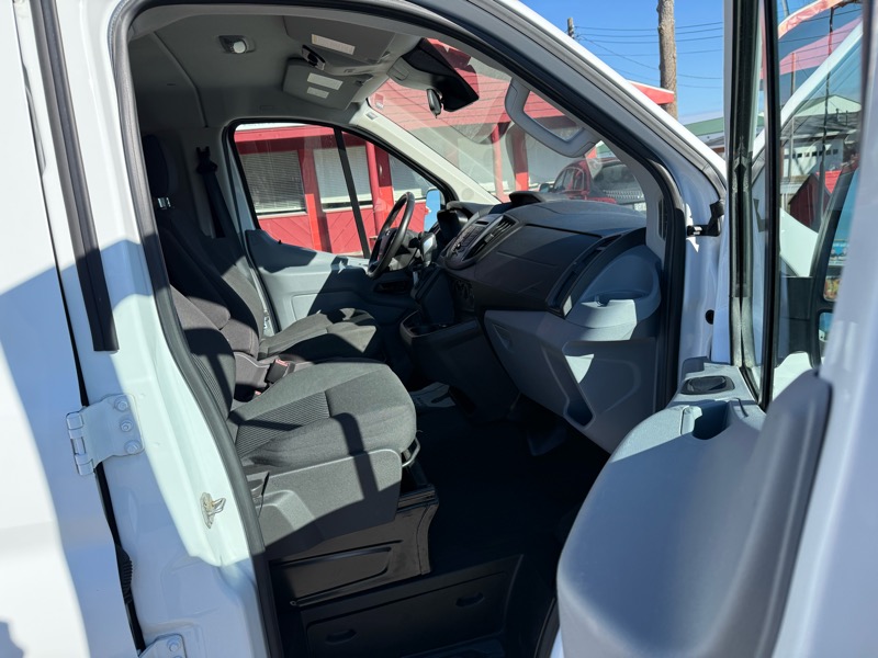 Ford Transit Wagon T-350 148" Low Roof XLT Swing-Out RH Dr 2016