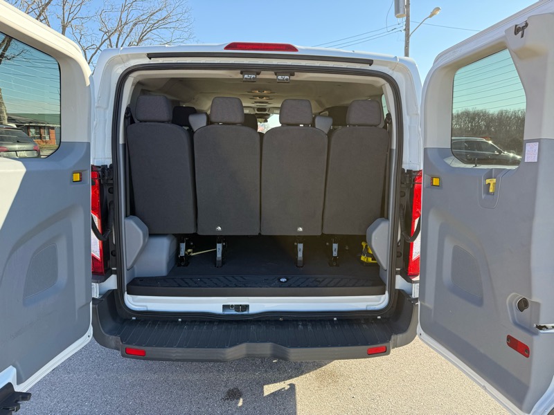 Ford Transit Wagon T-350 148" Low Roof XLT Swing-Out RH Dr 2016