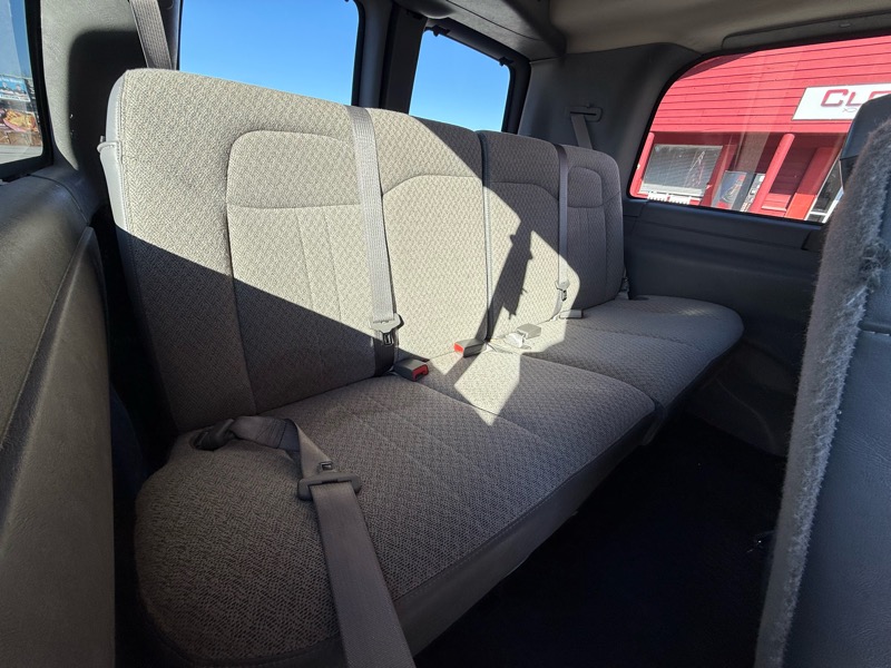 Chevrolet Express Passenger RWD 2500 135" LS 2023