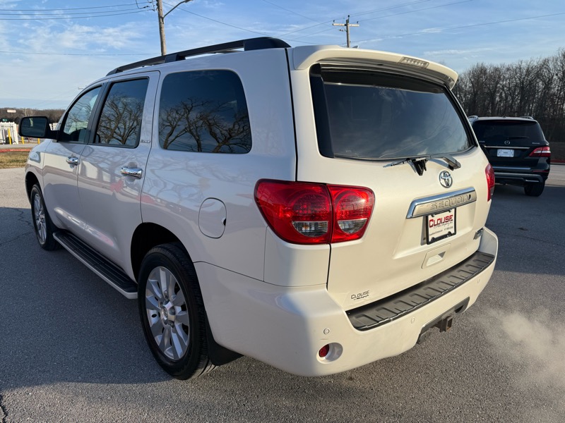 Toyota Sequoia 4WD 5.7L Platinum (Natl) 2014