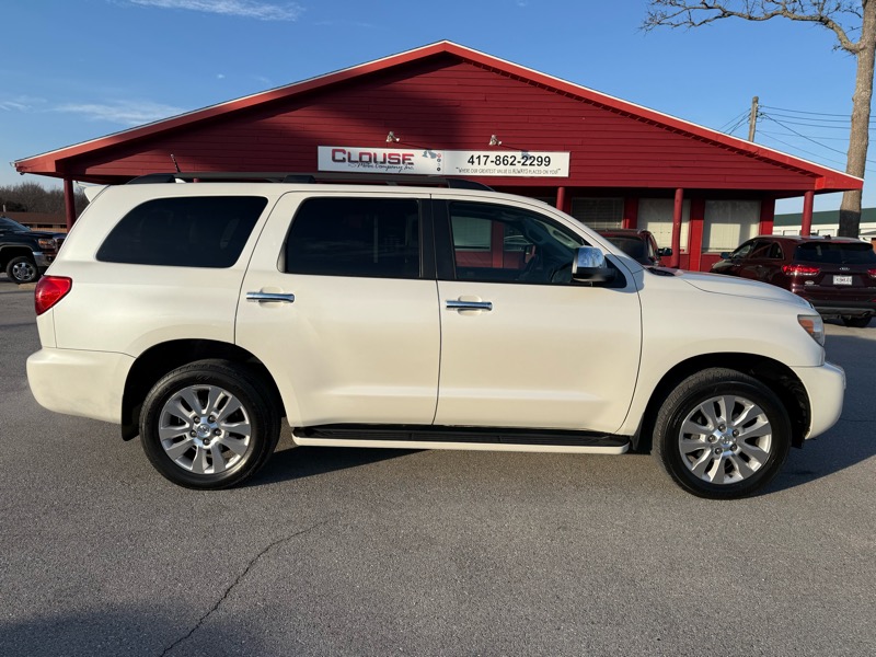 Toyota Sequoia 4WD 5.7L Platinum (Natl) 2014