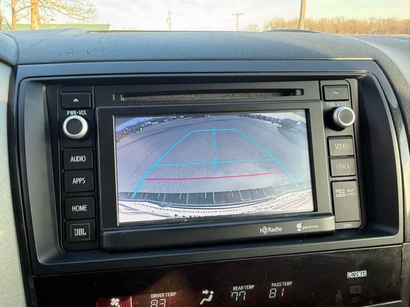 Toyota Sequoia 4WD 5.7L Platinum (Natl) 2014