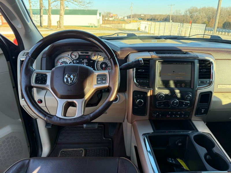 RAM 2500 4WD Mega Cab 160.5" Longhorn 2014