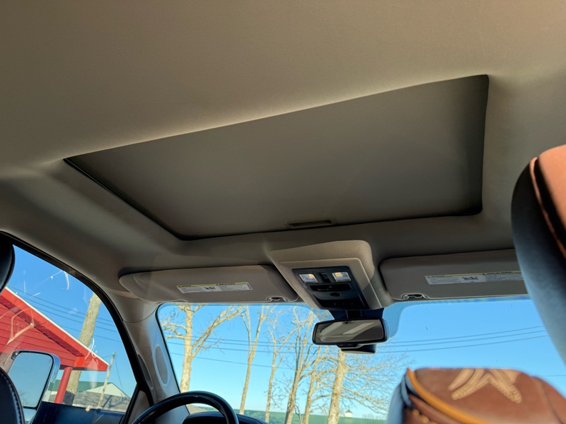 RAM 2500 4WD Mega Cab 160.5" Longhorn 2014