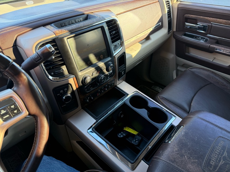 RAM 2500 4WD Mega Cab 160.5" Longhorn 2014