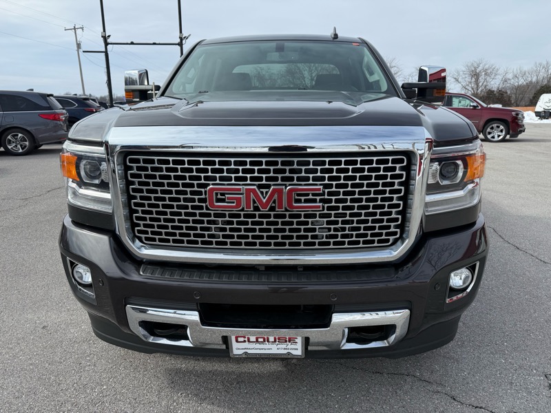 GMC Sierra 2500HD available WiFi 4WD Crew Cab 153.7" Denali 2015