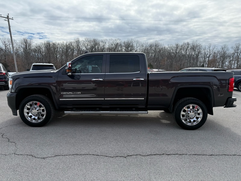 GMC Sierra 2500HD available WiFi 4WD Crew Cab 153.7" Denali 2015