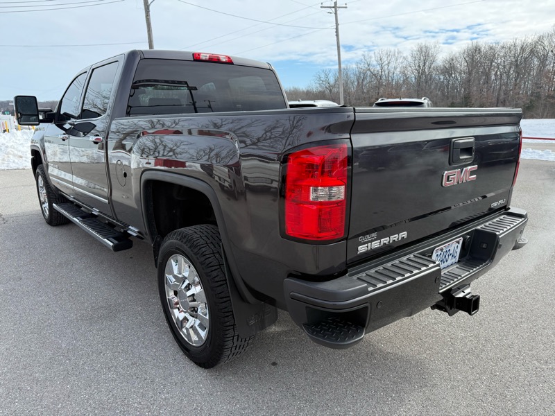 GMC Sierra 2500HD available WiFi 4WD Crew Cab 153.7" Denali 2015