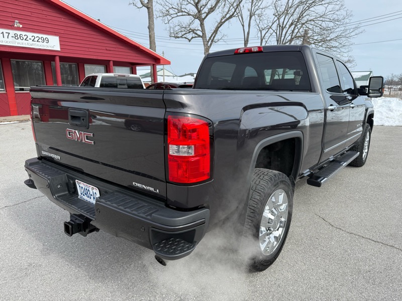 GMC Sierra 2500HD available WiFi 4WD Crew Cab 153.7" Denali 2015