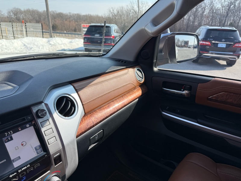 Toyota Tundra 4WD 1794 Edition CrewMax 5.5' Bed 5.7L FFV (Natl) 2017