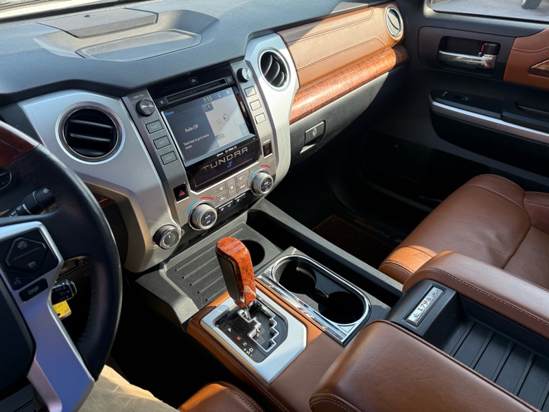 Toyota Tundra 4WD 1794 Edition CrewMax 5.5' Bed 5.7L FFV (Natl) 2017