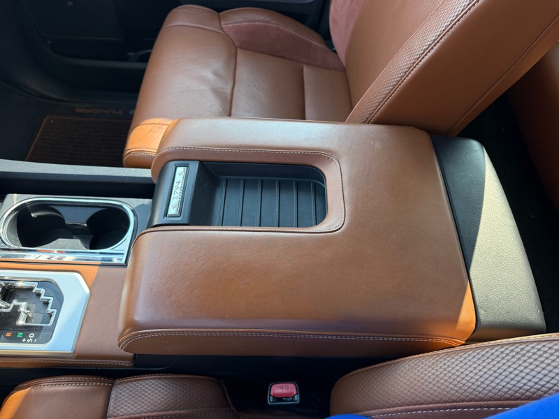 Toyota Tundra 4WD 1794 Edition CrewMax 5.5' Bed 5.7L FFV (Natl) 2017