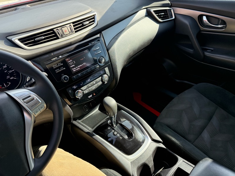 Nissan Rogue AWD 4dr SV 2015