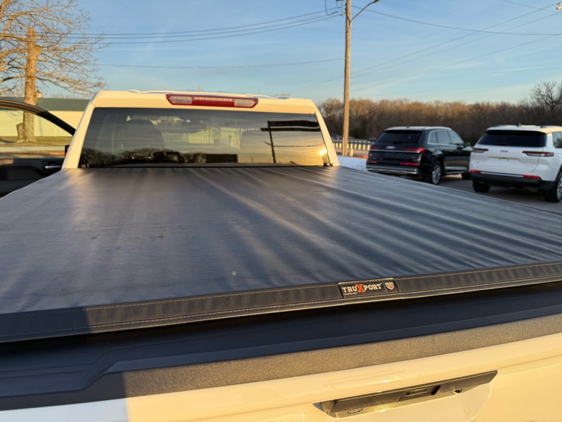 GMC Sierra 1500 4WD Double Cab 147" SLE 2021