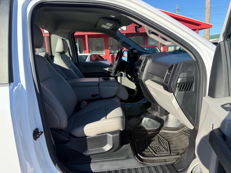 Ford F-150 XL 2WD Reg Cab 8' Box 2018