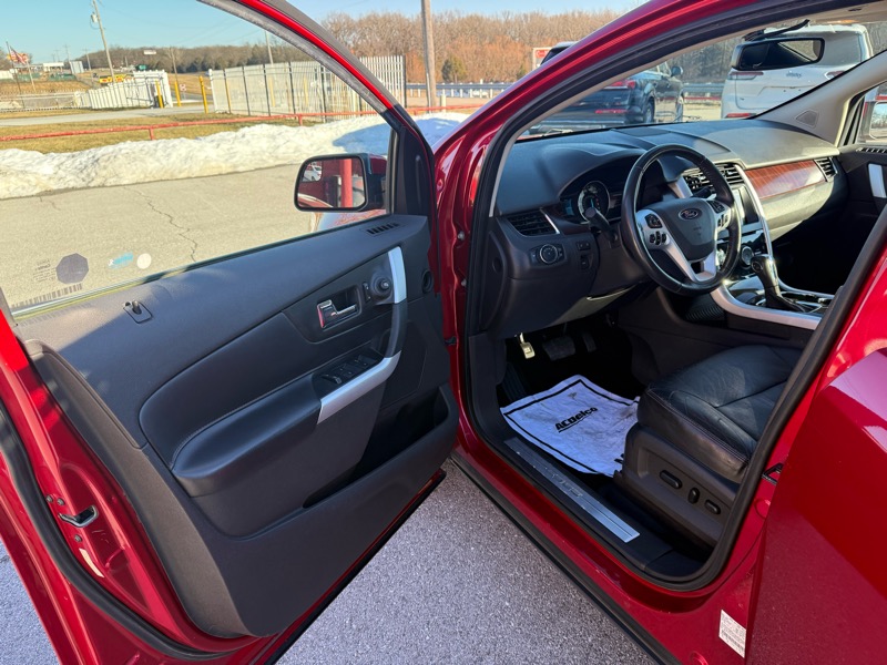 Ford Edge 4dr Limited FWD 2012