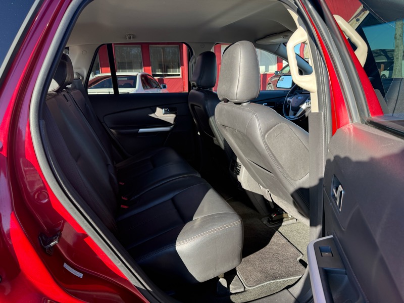 Ford Edge 4dr Limited FWD 2012