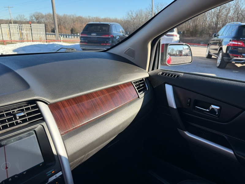 Ford Edge 4dr Limited FWD 2012