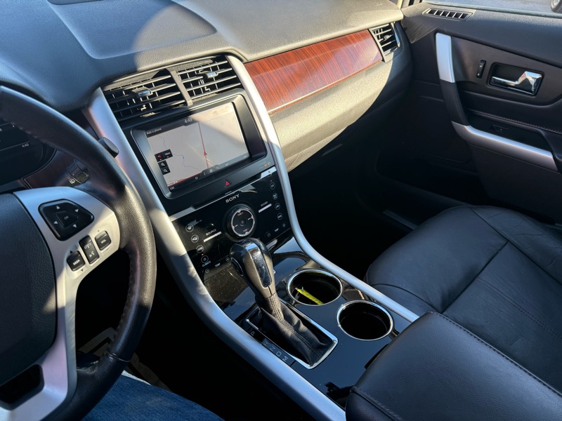Ford Edge 4dr Limited FWD 2012