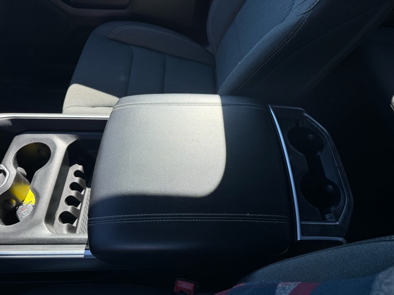 RAM 1500 Big Horn 4x4 Crew Cab 5'7" Box 2021