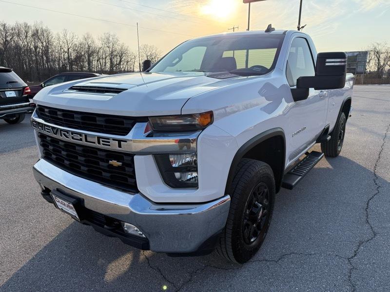 Chevrolet Silverado 2500HD 4WD Reg Cab 142" LT 2022