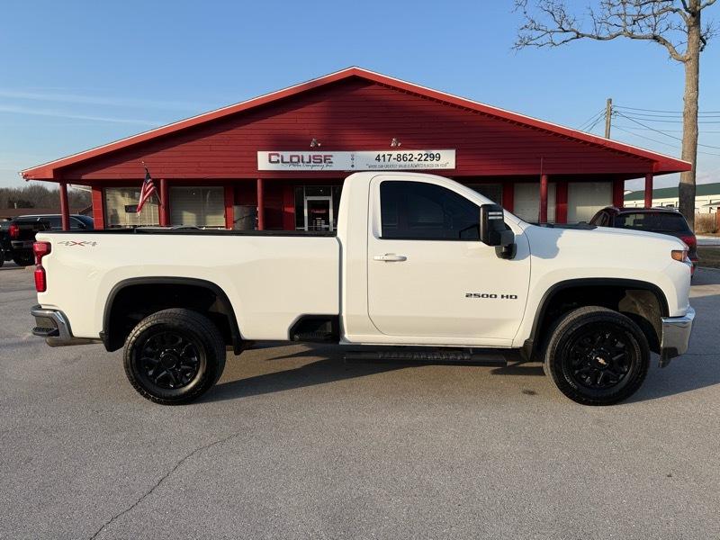 Chevrolet Silverado 2500HD 4WD Reg Cab 142" LT 2022