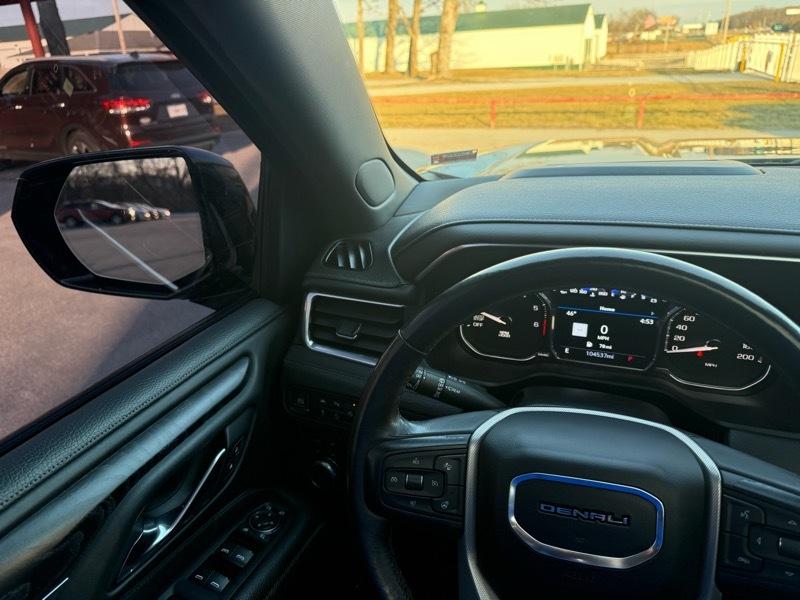 GMC Yukon 4WD 4dr Denali 2021