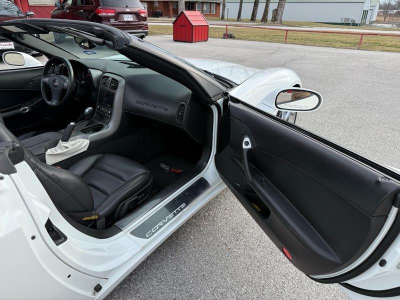 Chevrolet Corvette 2dr Conv 2006