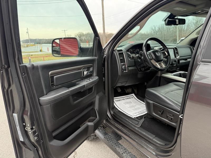 RAM 2500 Laramie 4x4 Crew Cab 6'4" Box 2018