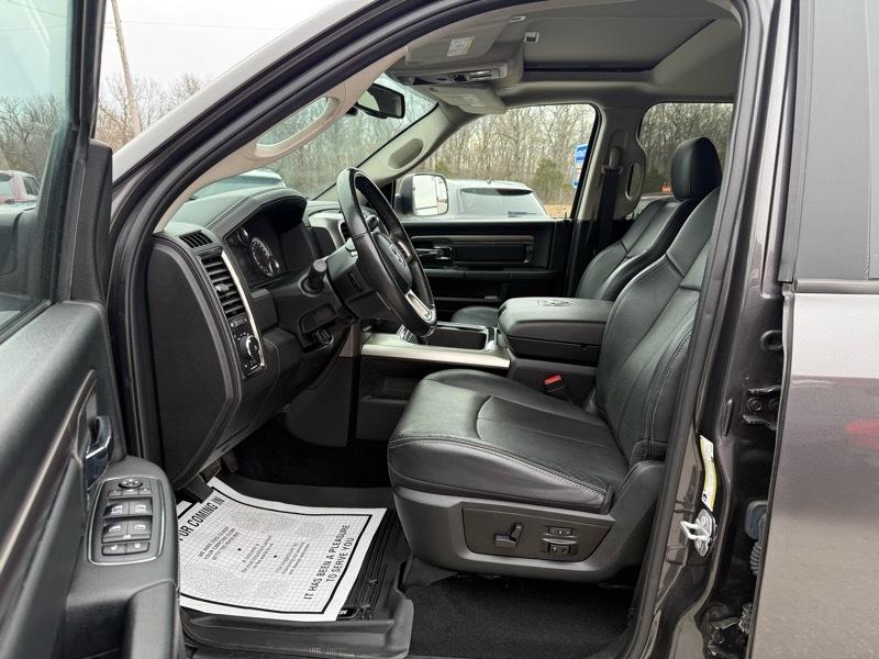 RAM 2500 Laramie 4x4 Crew Cab 6'4" Box 2018