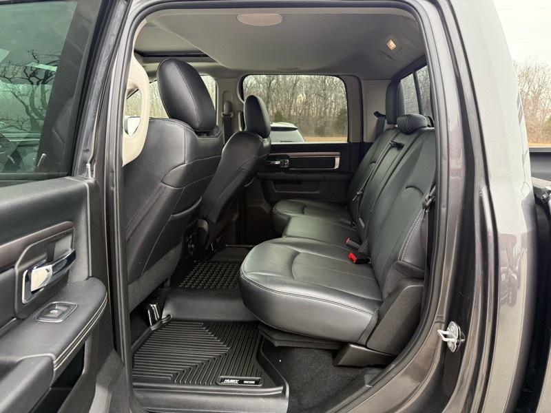 RAM 2500 Laramie 4x4 Crew Cab 6'4" Box 2018