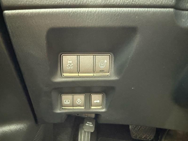 Infiniti M56 4dr Sdn AWD 2011