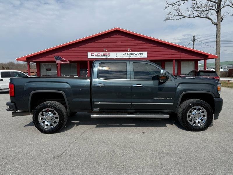 GMC Sierra 2500HD 4WD Crew Cab 153.7" Denali 2017
