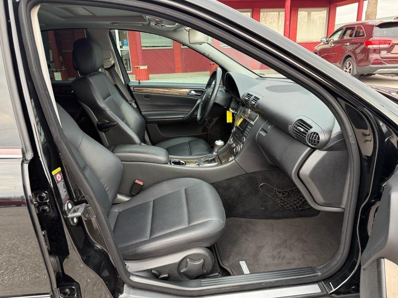 Mercedes-Benz C-Class 4dr Sdn 2.5L Sport RWD 2007