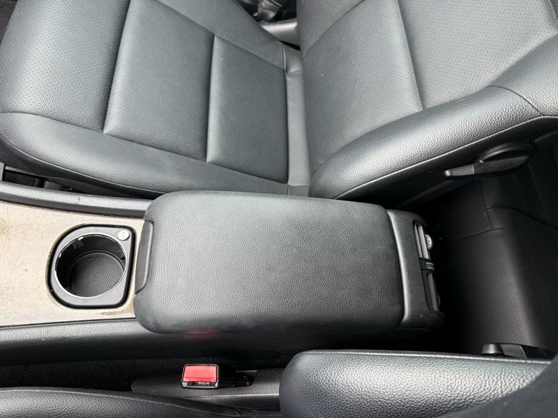 Mercedes-Benz C-Class 4dr Sdn 2.5L Sport RWD 2007